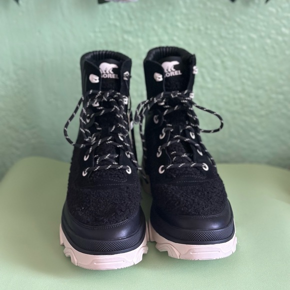 NWT SOREL Brex Cozy Lace Waterproof Boots sz 10.5 - Picture 2 of 9